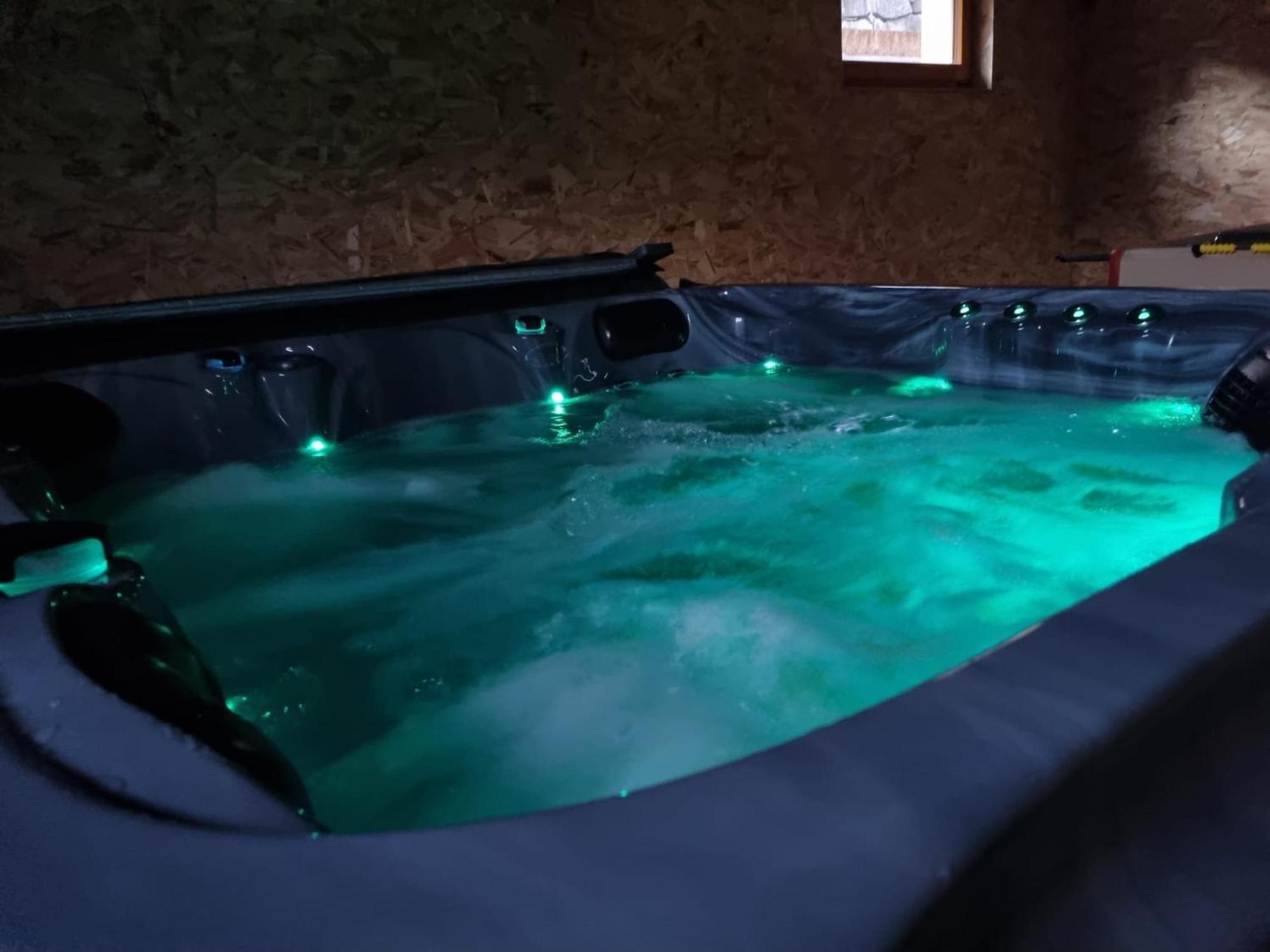 Villa Les Randogodilleurs Avec Jacuzzi A 2Kms Des Pistes Et 350M Du Theatre Du Peuple ! Bussang Exterior foto